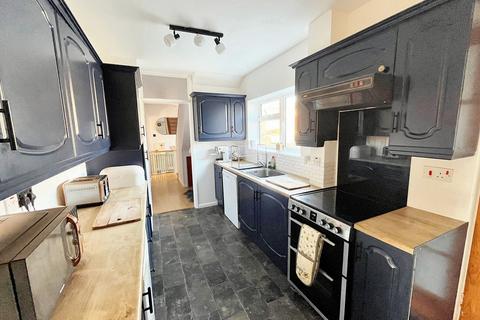 31 Ashmead, Trowbridge, BA14 0PA