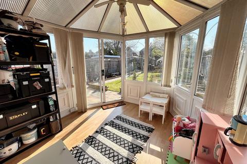 31 Ashmead, Trowbridge, BA14 0PA