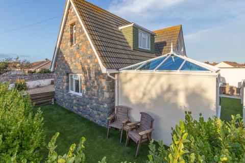3 bedroom semi-detached house for sale, Rue De La Ronde Cheminee, Castel, Guernsey, Channel Islands