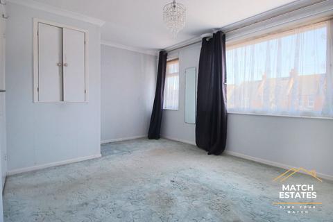 34 Somerset Road, Folkestone, CT19 4NP