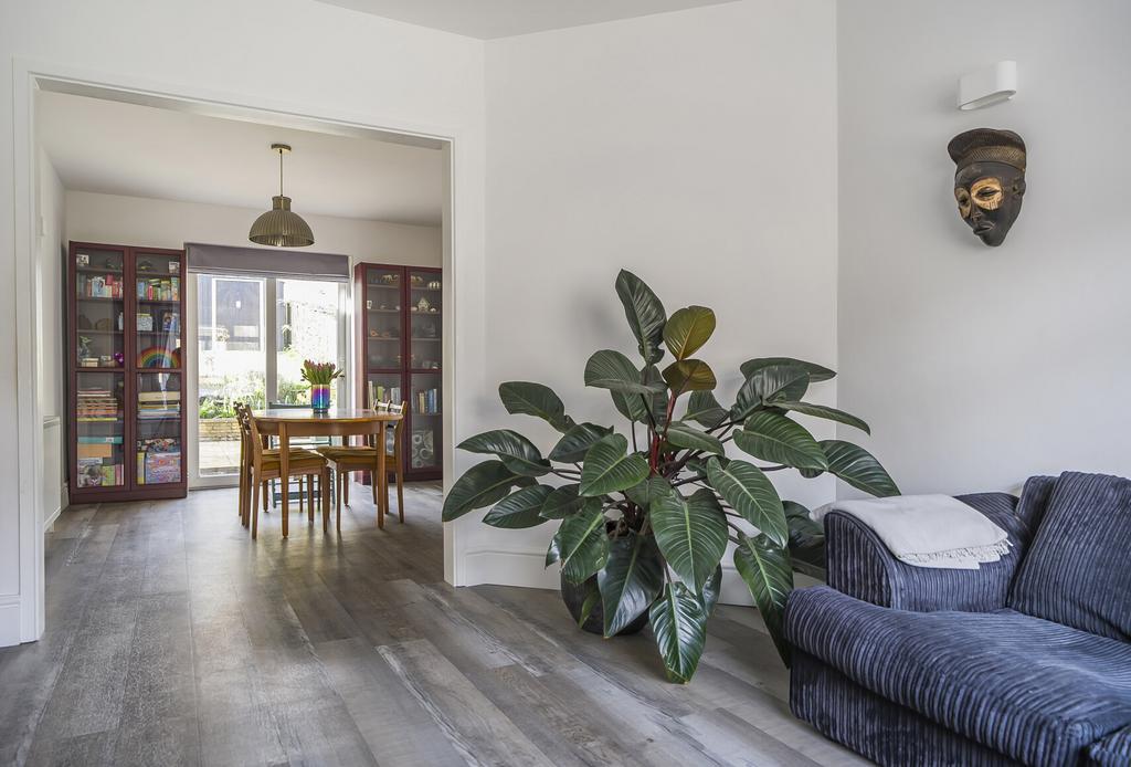 Sitting/Dining Room