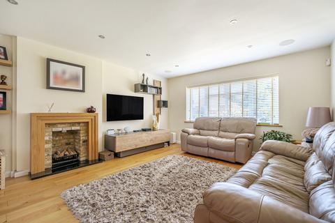 undefined, Bagshot Road, Woking GU24