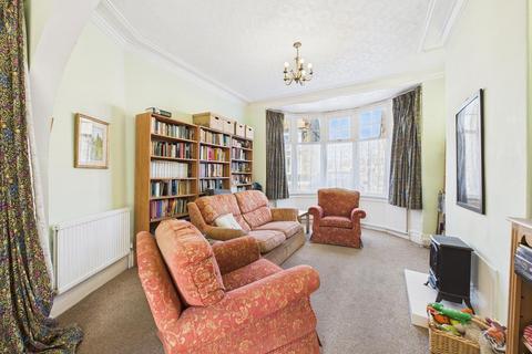 5 bedroom terraced house for sale, Trinity Road, Bridlington