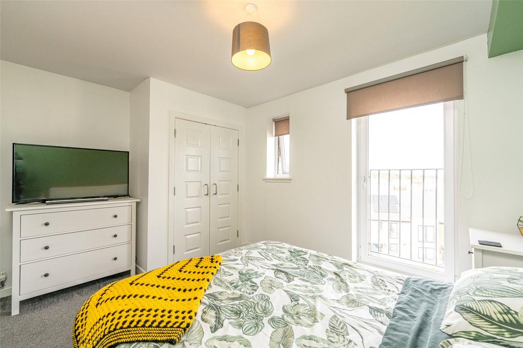 Bedroom 1 Alt