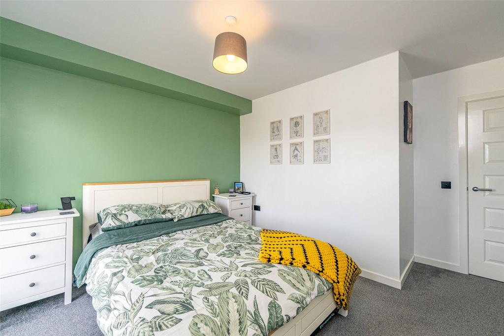 Bedroom 1 Alt