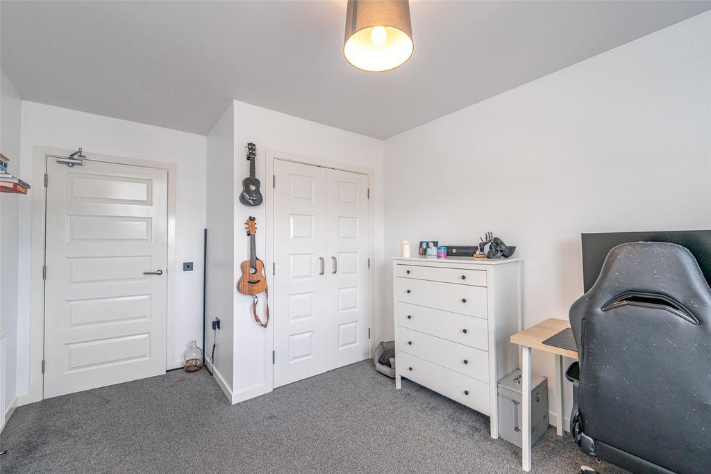 Bedroom 2 Alt