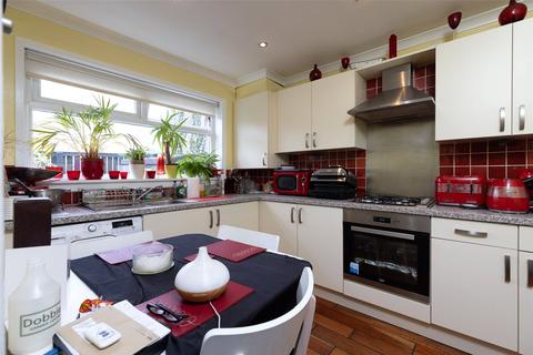 3 bedroom terraced house for sale, 97 Potterhill Gardens, Perth, Perth and Kinross, PH2