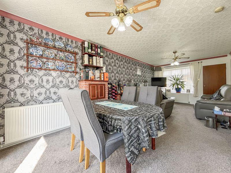 Living room/diner