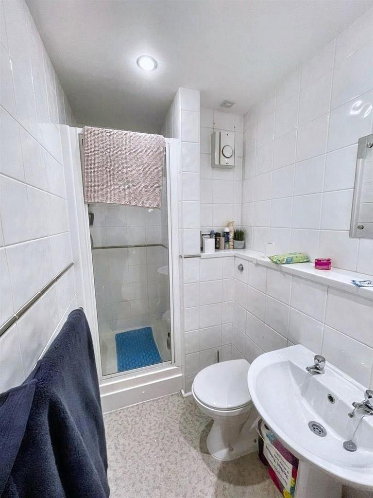 Central park towers bathroom.jpeg