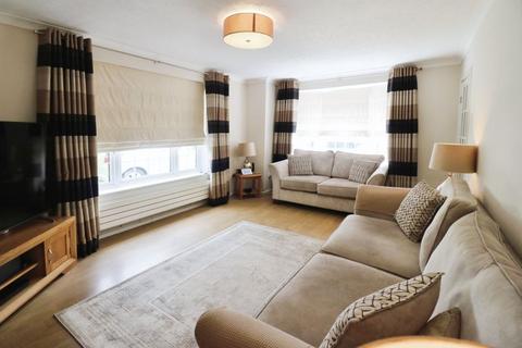 18 Withycroft, George Green, Slough, SL3 6BH
