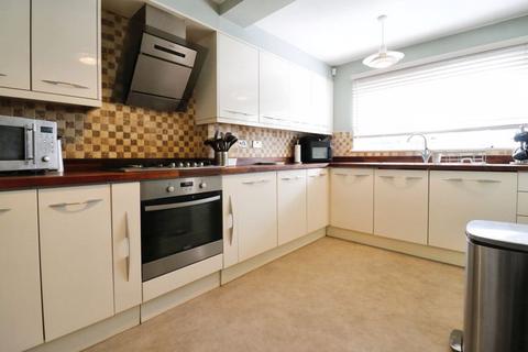 18 Withycroft, George Green, Slough, SL3 6BH