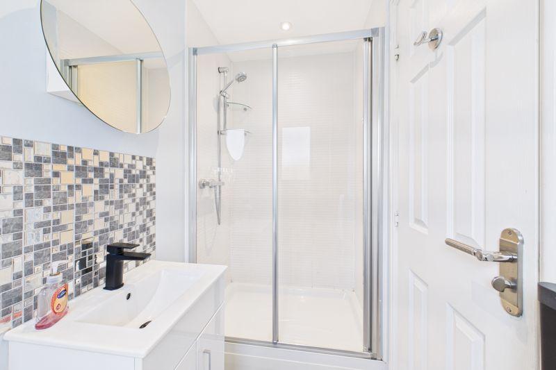 En-Suite Angle 1