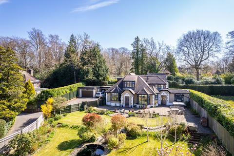 The Brackens Hollow Lane, Dormansland, Lingfield, RH7 6NS