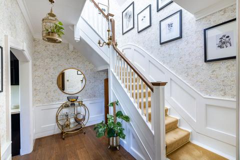 The Brackens Hollow Lane, Dormansland, Lingfield, RH7 6NS