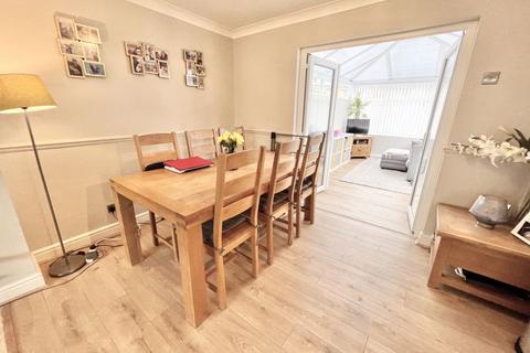8 Llwyn Isaf, Conwy, LL32 8LL