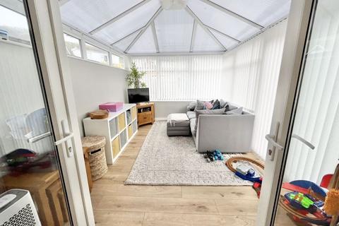 8 Llwyn Isaf, Conwy, LL32 8LL