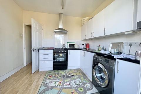 26a The Parade, Claygate, Esher, KT10 0NU