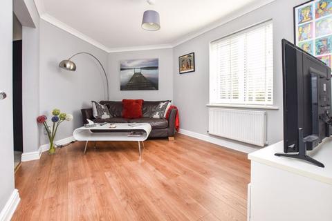 4 bedroom semi-detached house for sale, Quayside East, Bourne