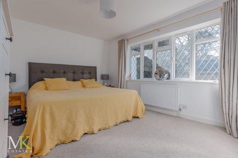 3 bedroom detached bungalow for sale, Queens Park Avenue, Bournemouth BH8