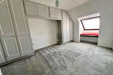 26 Bishopsgate Walk, Chichester, PO19 6FG