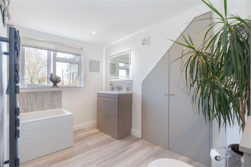 Bathroom-2-1.jpg