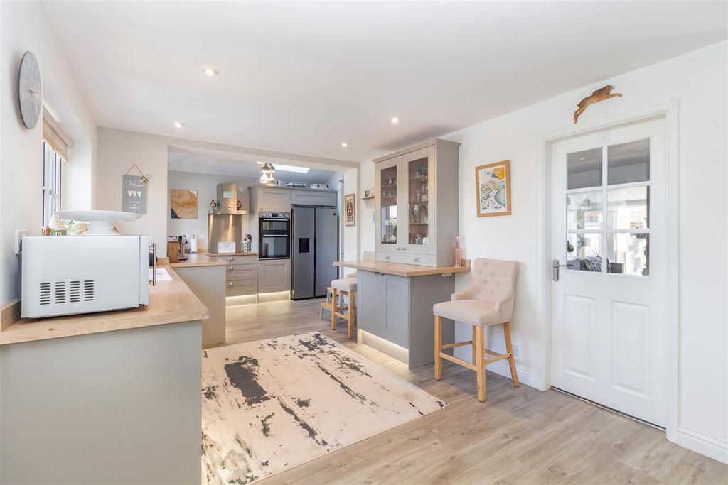 Kitchen-1-3.jpg