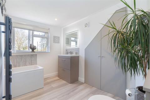 undefined, Dingle Road, Leigh, Worcester