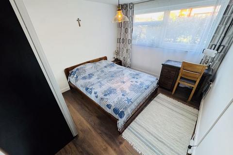 1 bedroom apartment for sale, Church Road, Northolt