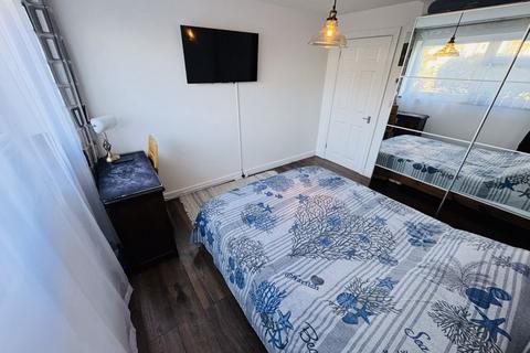 1 bedroom apartment for sale, Church Road, Northolt