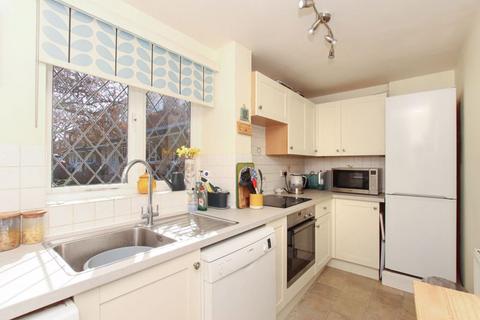 2 bedroom cluster house for sale, Waterside, Edlesborough