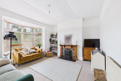 3 bedroom house for sale, Dracaena Avenue, Falmouth - Sizeable property