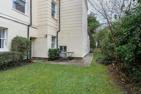 Flat 5, 1 Alma Road, Clifton, Bristol, BS8 2BZ