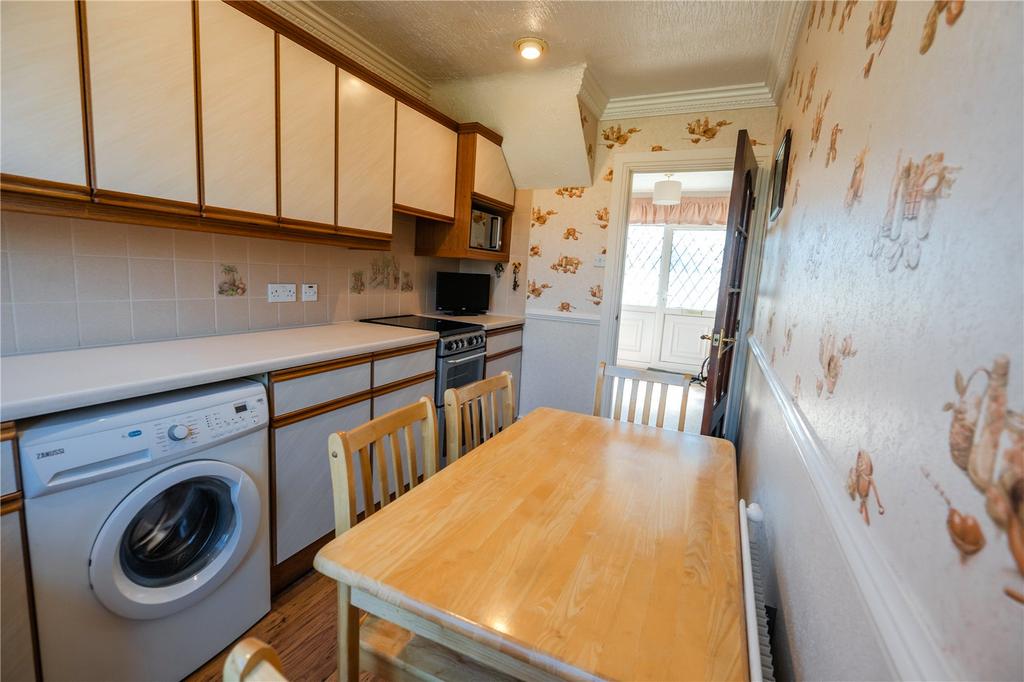 Kitchen (2)