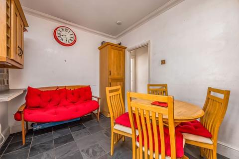 2 bedroom flat for sale, Western Parade, Southsea