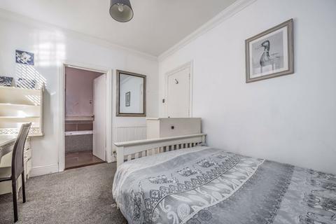 2 bedroom flat for sale, Western Parade, Southsea