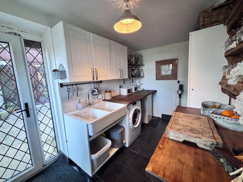Utility/Kitchenette