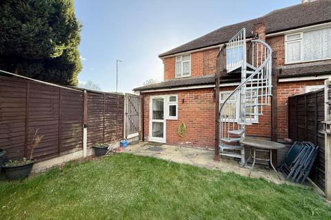 undefined, Waller Avenue, Challney, Luton, Bedfordshire, LU4 9RP
