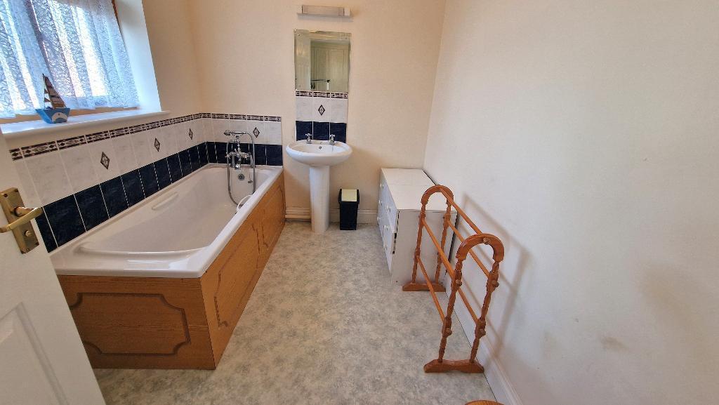 En Suite Bathroom