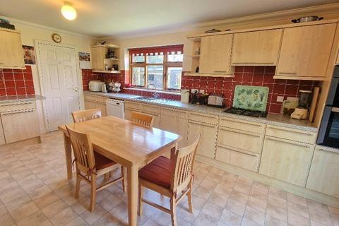 4 bedroom detached house for sale, Nansen Close, Bembridge, Isle of Wight, PO35 5QD