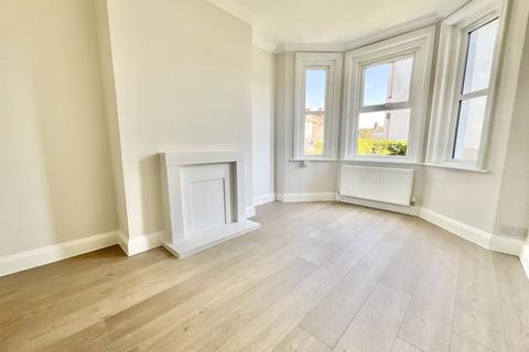 41 Grantham Road, Bournemouth, BH1 4NW