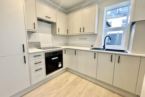 41 Grantham Road, Bournemouth, BH1 4NW