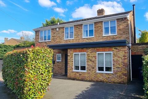 12 Grayburn Close, Chalfont St Giles, HP8 4NZ
