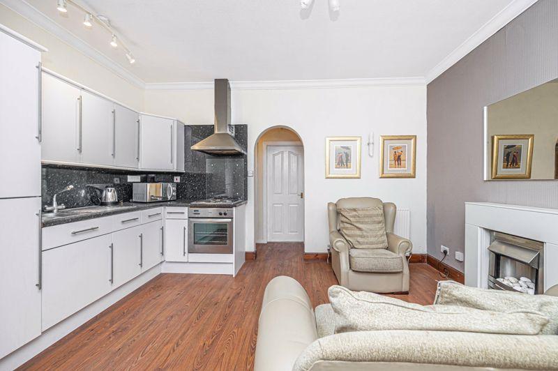 Lounge / Kitchen
