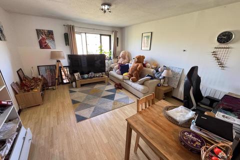 22 Tanglewood Way, Feltham, TW13 7HB