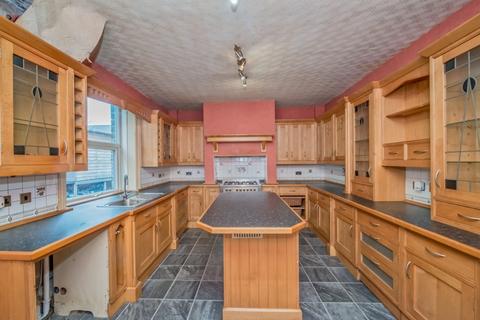 128 Westgate, Cleckheaton, BD19 5DR