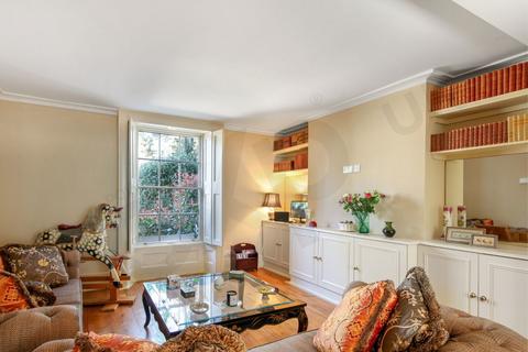 undefined, Fortis Green, London N2
