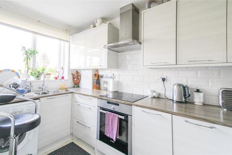 2 Green Acres, Croydon, CR0 5UW