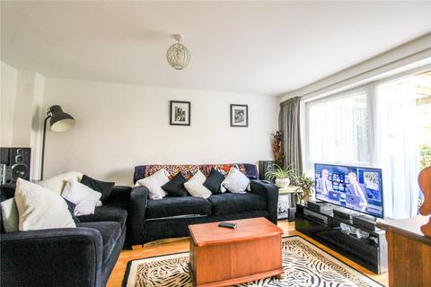 2 Green Acres, Croydon, CR0 5UW