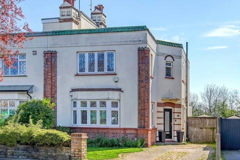 32 Greenways, Southend-on-sea, SS1 3BS