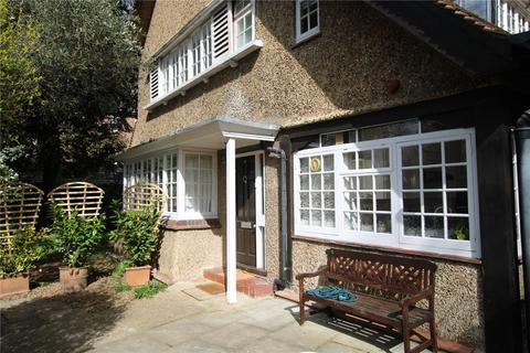 6 bedroom semi-detached house for sale, Nepean Street, London SW15